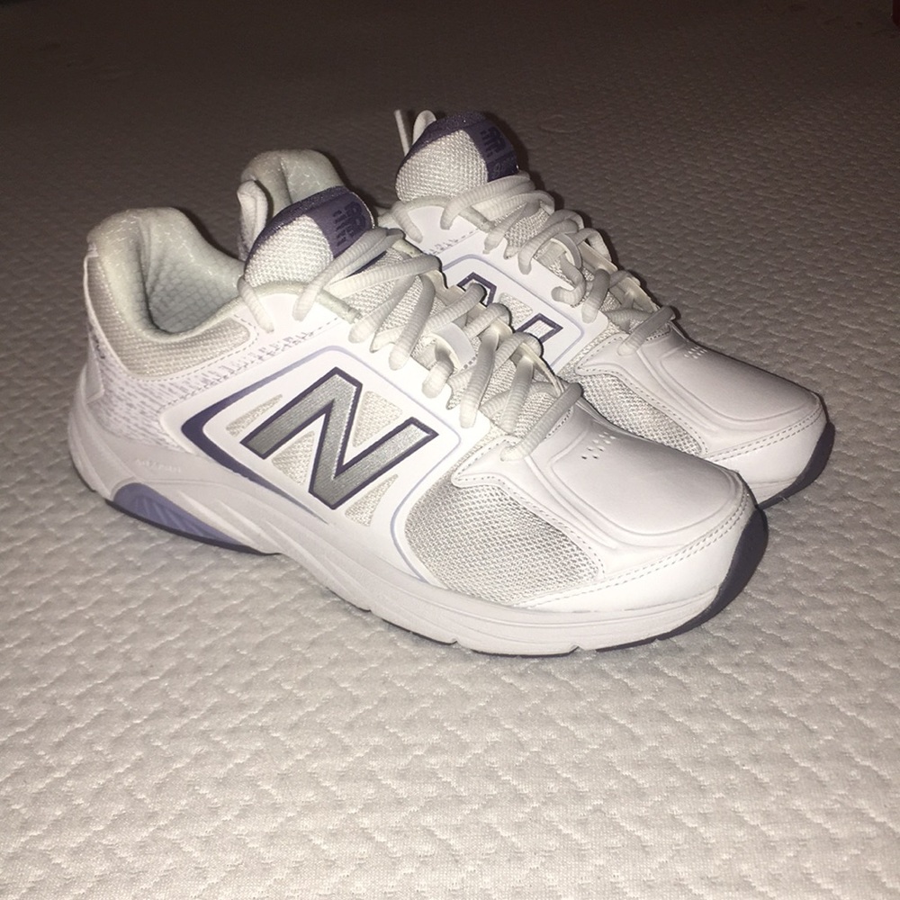 Women’s New Balance 847v3 Walking Shoes